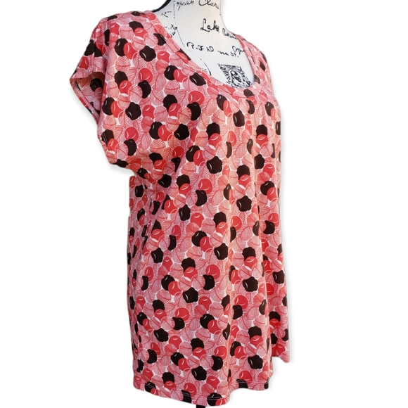 Old Navy 🍒 Shirt - Picture 2 of 5